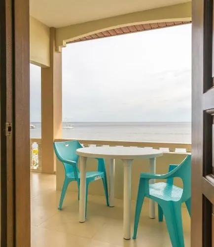 Kellocks' Seaview Apartelle 2*