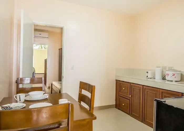 イン Kellocks' Seaview Apartelle