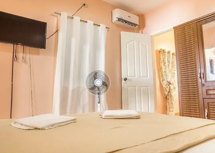 Kellocks' Seaview Apartelle イン