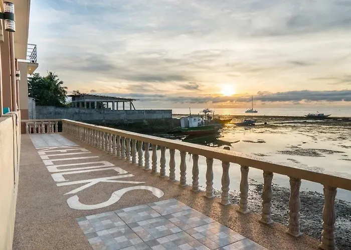 Kellocks' Seaview Apartelle イン